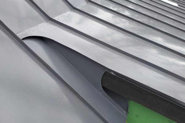 a lasting flashing detail