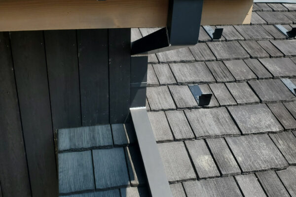 elbow-soldered-to-lower-gutter-lip