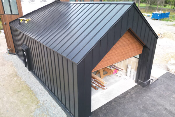 garage-install-with-standard-trims-and-ridge