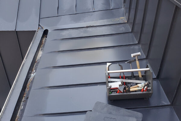 recessed-gutter-on-3.5-degree-slope